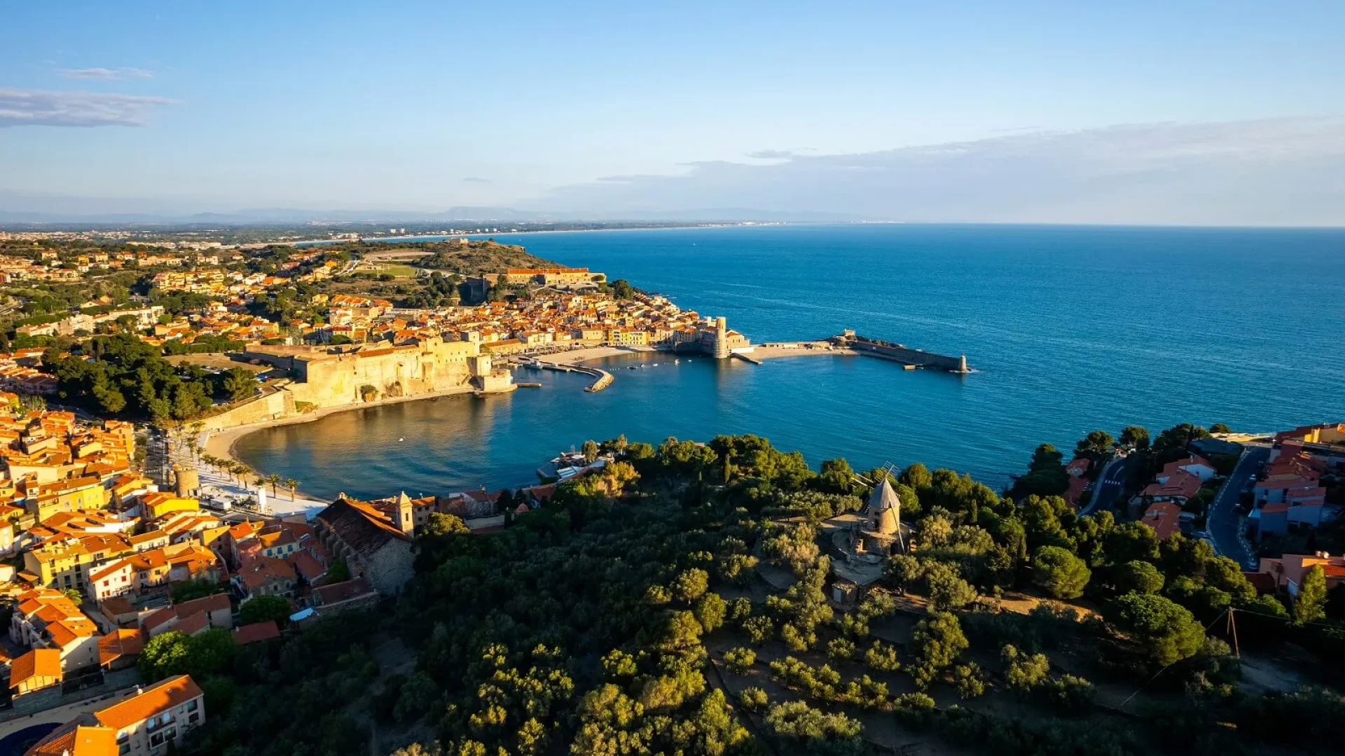 🌄 Top 5 des plus belles routes à faire en voiture autour de Carcassonne en 2025